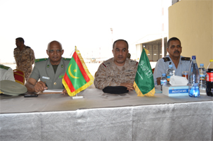 منصة حفل تسليم الهدية السعودية للجيش الموريتاني