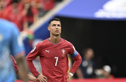 بعد غضب عارم.. مدرب البرتغال يعلق على تصريحات نيفيز بشأن رونالدو