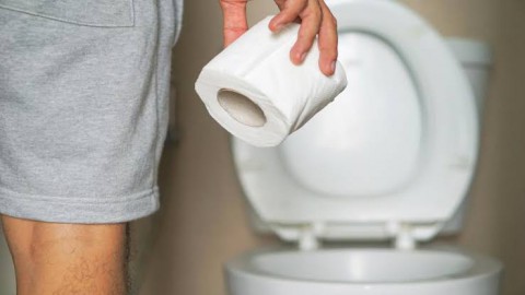 كم مرة تستيقظ ليلًا للتبول؟.. خبراء يكشفون متى يصبح الأمر مقلقًا